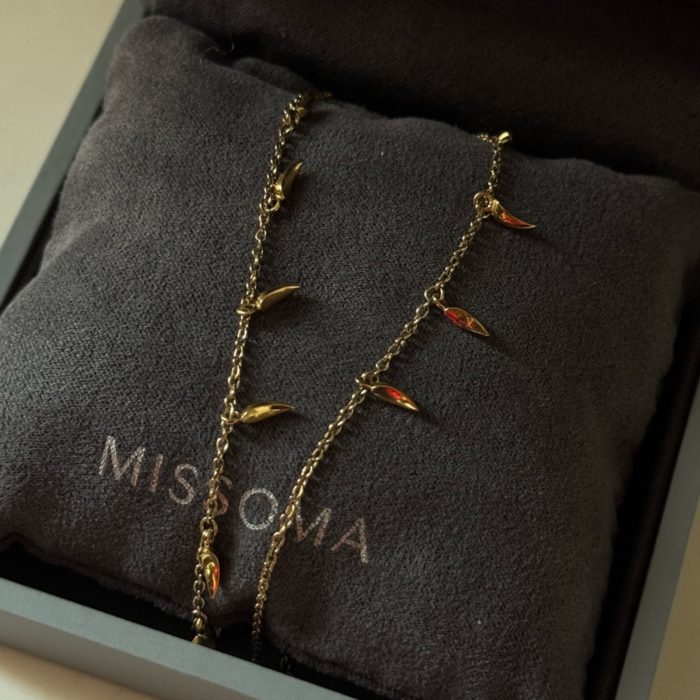 Lucy Williams x Missoma Mini Fang Necklace